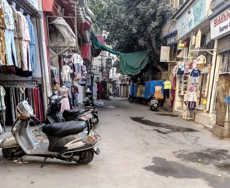 Local bazaars & shopping